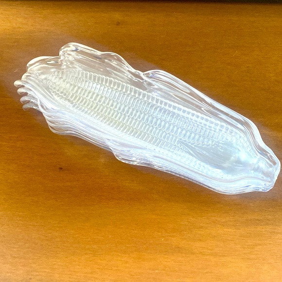 💜 Plastic Corn Trays Set of 4 - Picture 3 of 3